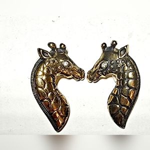 Vintage Bold Gold 1980s Giraffe clear stone eyes clip on earrings #giraffelover
